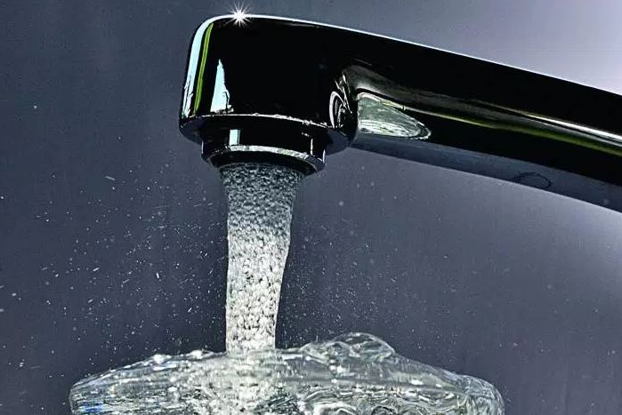4 Ways to Conserve Water in your Home this Summer.JPG